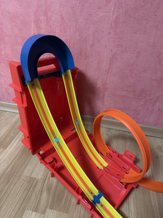 Трек Hot Wheels Track Builder Турботрюки Каністра