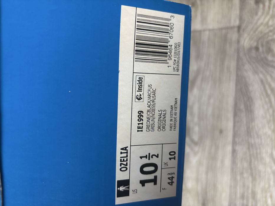 Кроссовки Adidas Ozelia 44.5