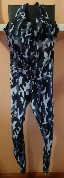 Комбинезон спортивный