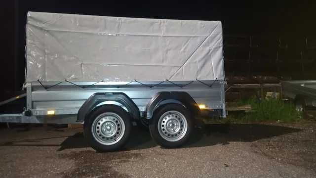 Reboques e plataformas