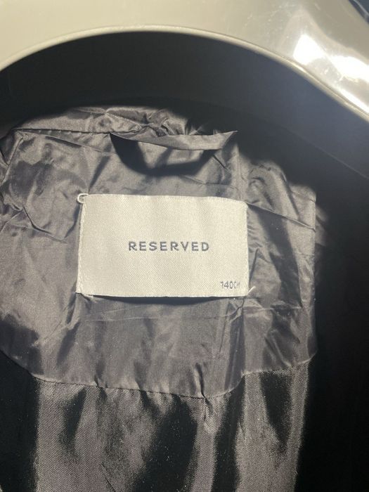 Плащ для дівчинки reserved.