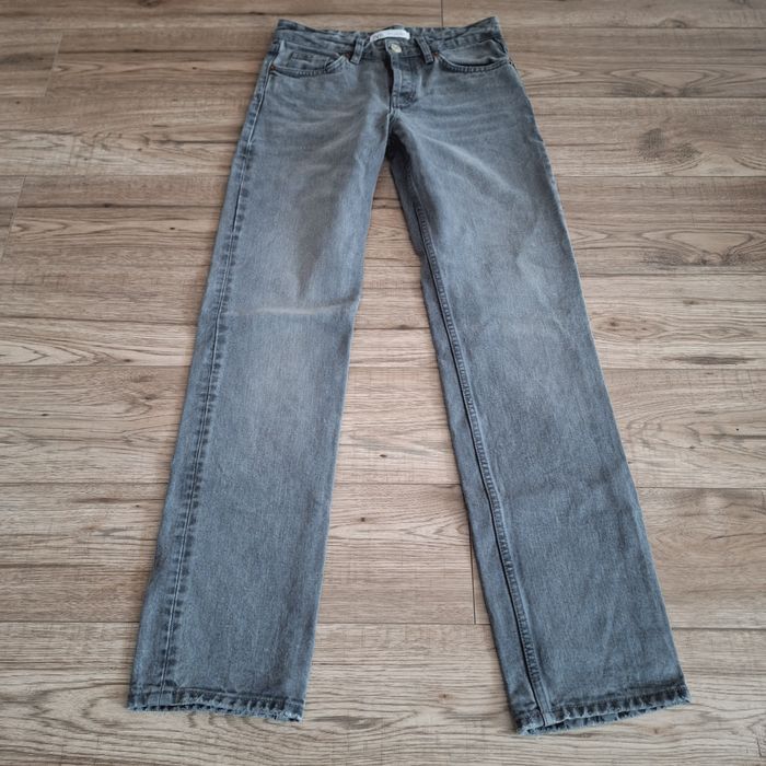 Szare spodnie jeansy marki Zara roz. 34