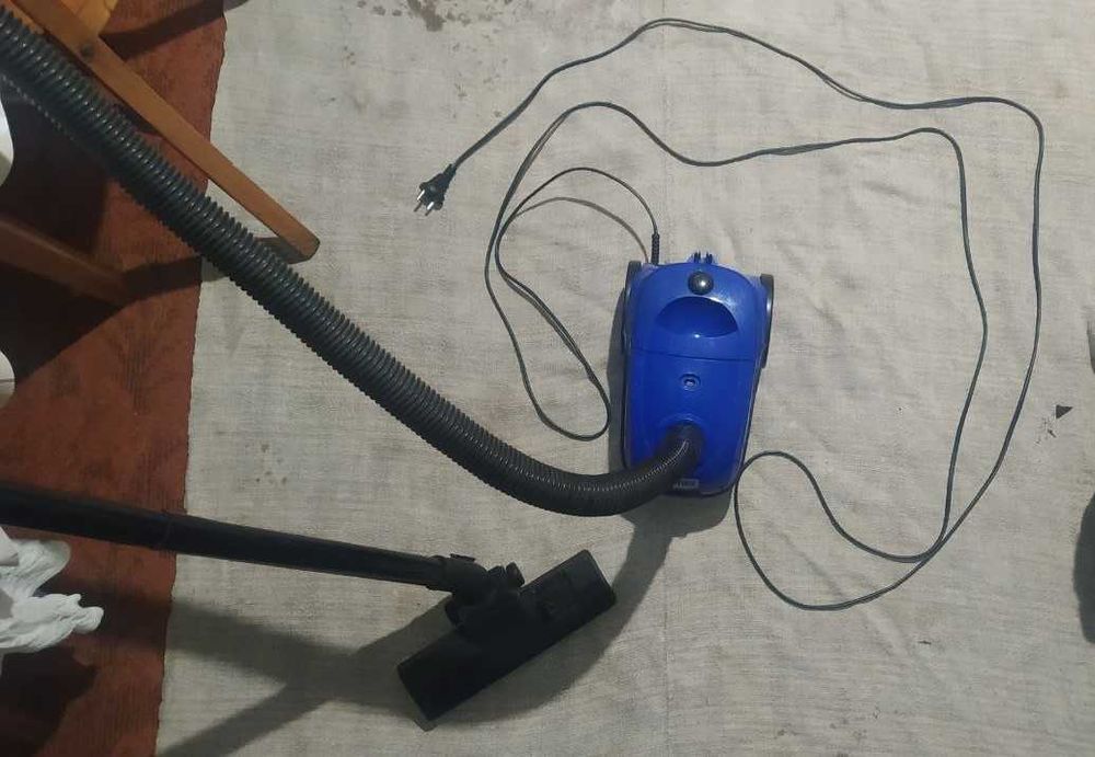 Пылесос Rotex RVB101-B