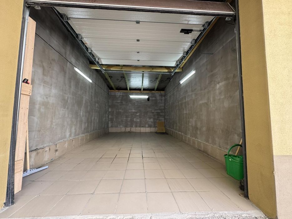 Продається гараж Білогірська