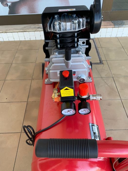 Compressor de 100L monofásico velocidade 225L/min