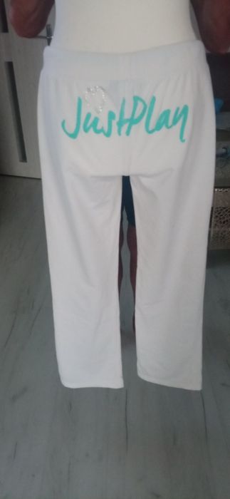 Spodnie dresowe XL z aplikacjami