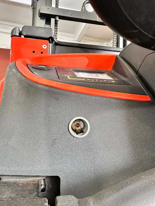 Штабелер електричний Навантажувач 1328* Linde D10АР 1,2-2т 201 см 2020