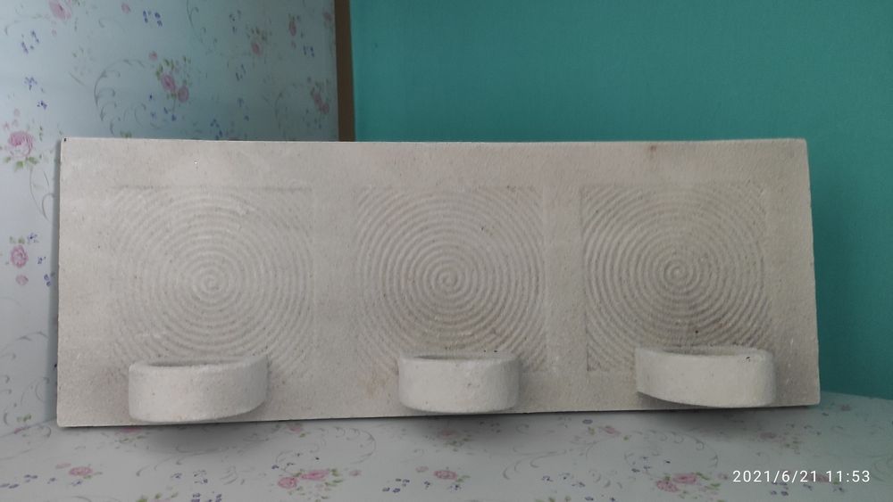 Diversas peças de decoração de diversos preços