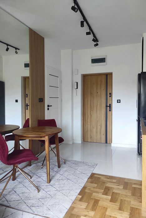 Подобово потижнево після ремонту Крошенська 41.