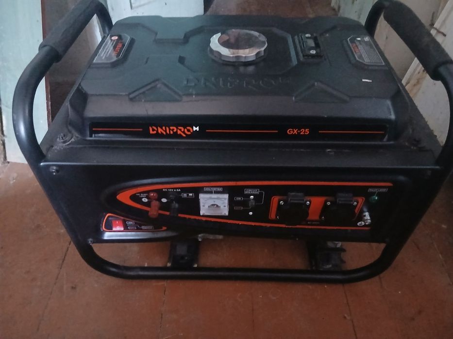 Продам генератор Dnipro-M GX 25 в ідеальному стані