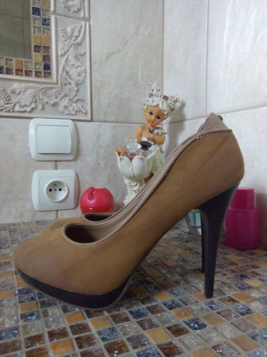 Buty na obcasie karmelowe