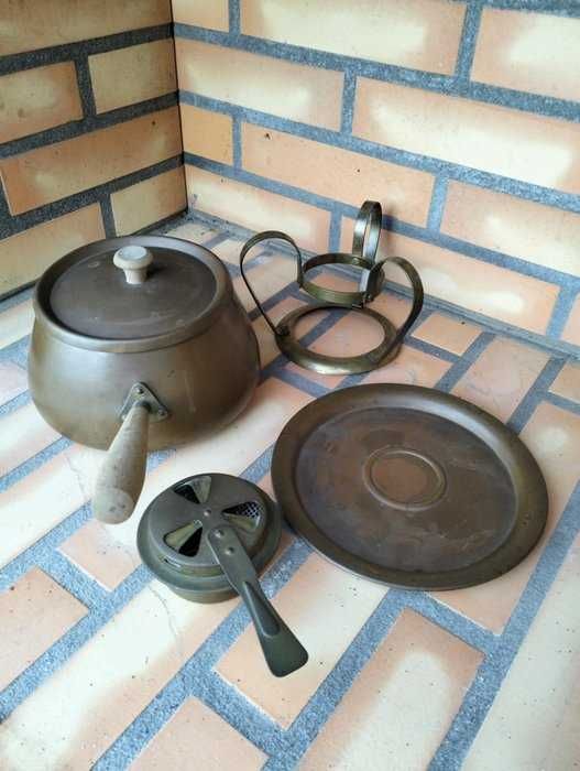 Antiga panela de fondue