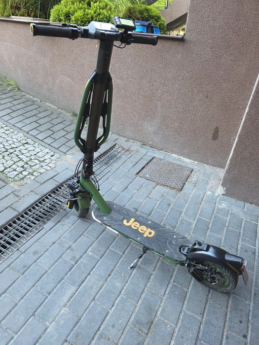 Hulajnoga elektryczna  Jeep