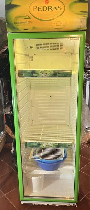 Arca Refrigeradora Vertical