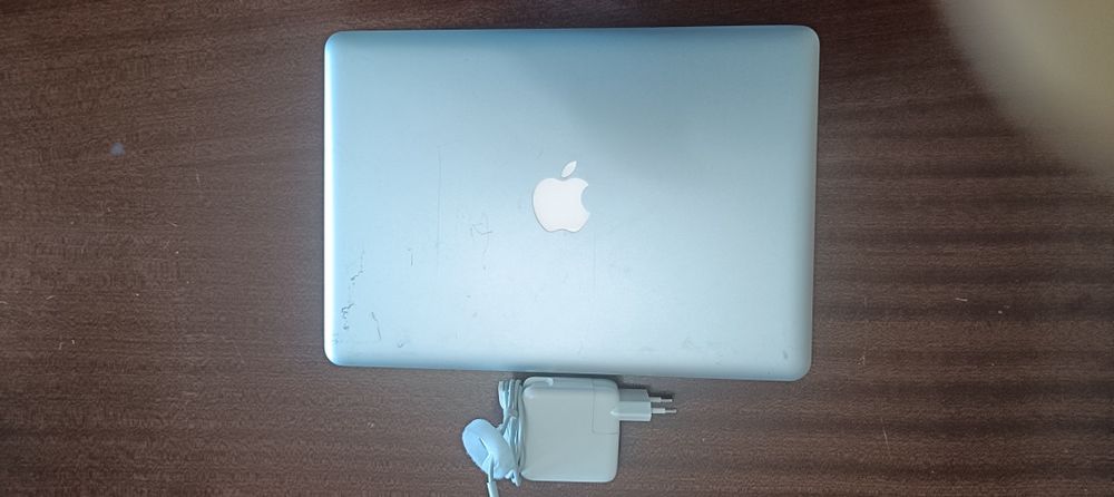 MacBook Pro 13" Apple | 320GB | Catalina | Carregador Incluído