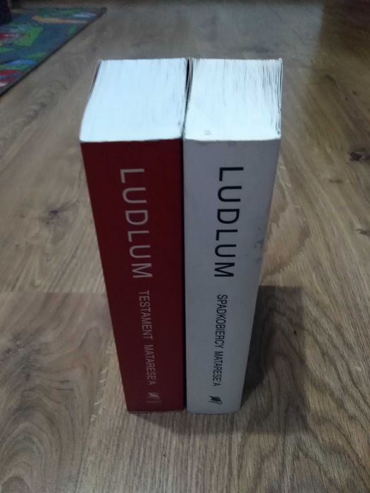 Robert Ludlum, Seria Matares'a