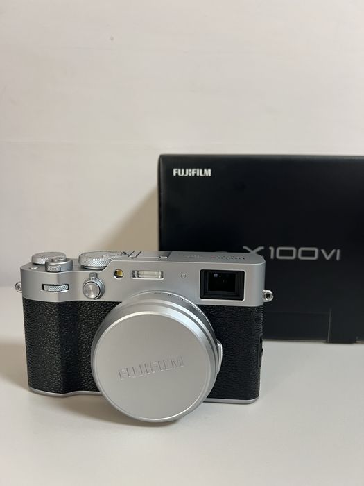 Fujifilm X100VI Silver