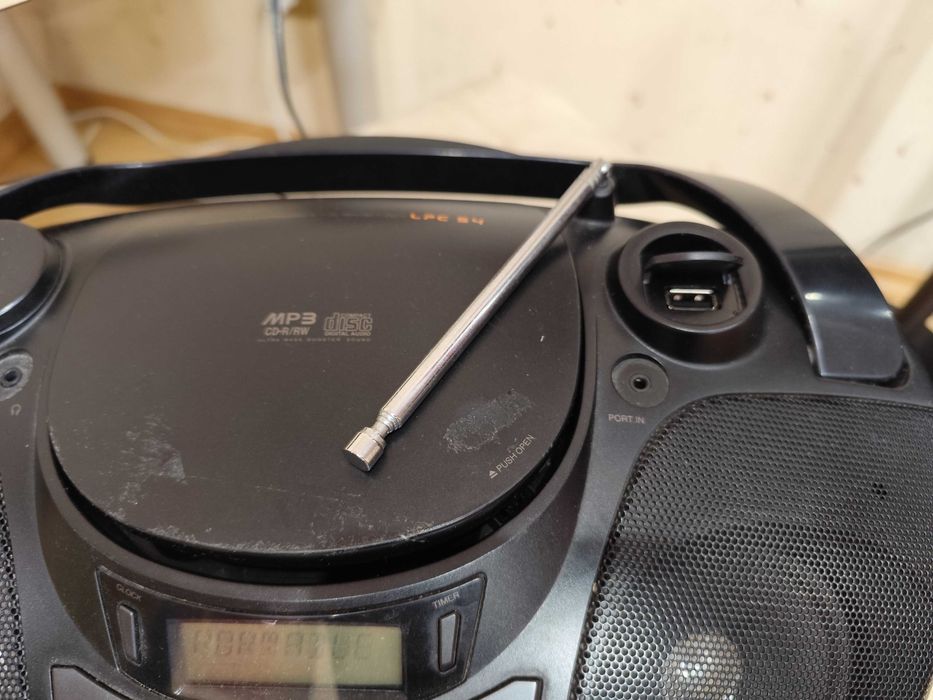 Музыкальный центр LG LPC54