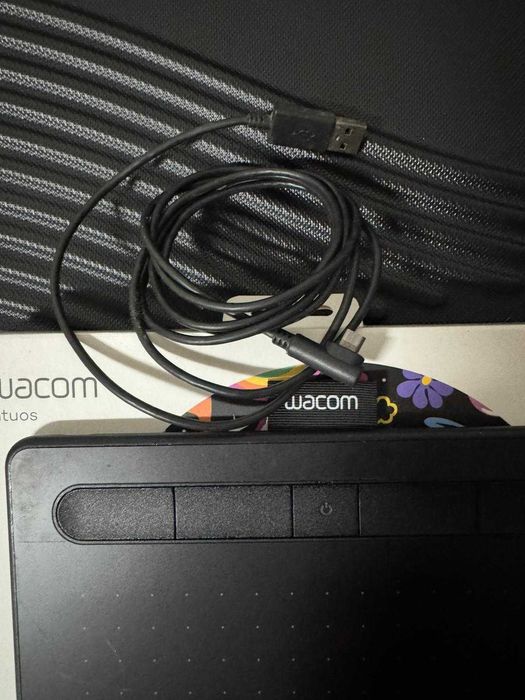 Wacom Intuos Pro S Graphics Tablet64283848613507122