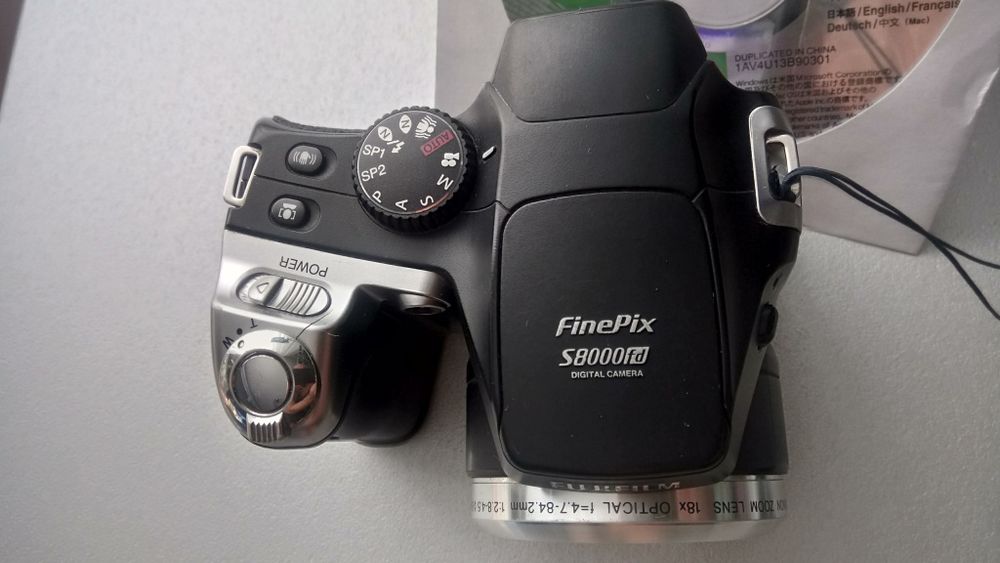 FUJIFILM FinePix S8000fd