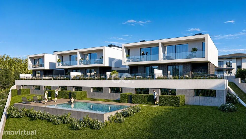 Moradia T3+1 nova, com jardim e terraço, em condomínio privativo com p