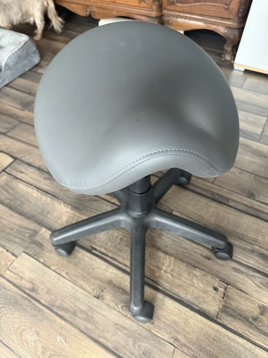 Sprzedam krzesło kosmetyczne, siodłowe