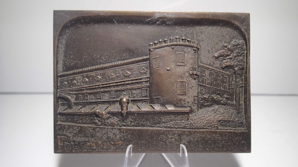 Placa em Bronze da fortaleza de São Lourenço