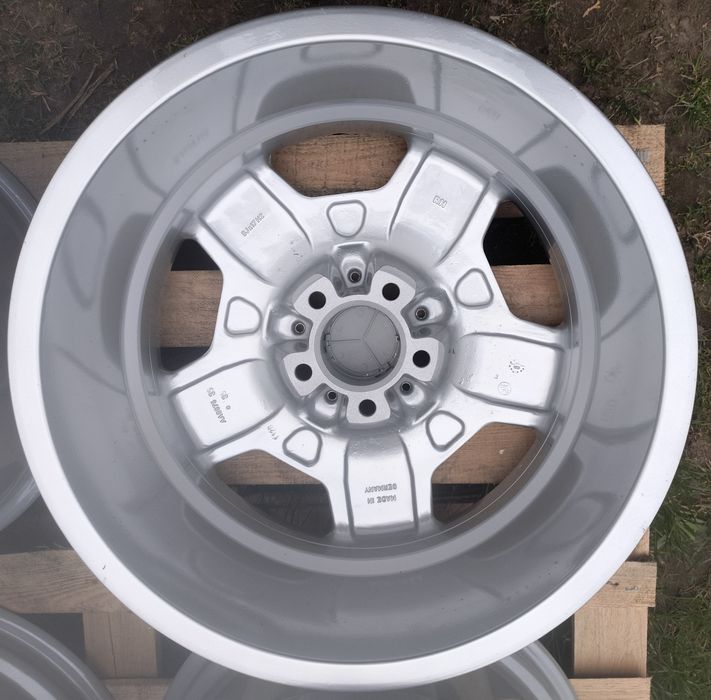 Felgi Monoblock Mercedes AMG 8 9Jx17 ET35 29 5x112 SEC 129