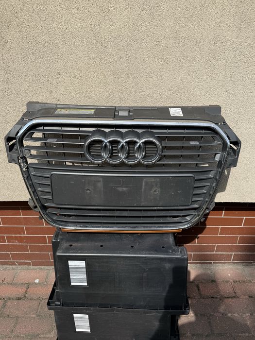 Audi A1 Grill Atrapa S-line sline 15-18 lift OE