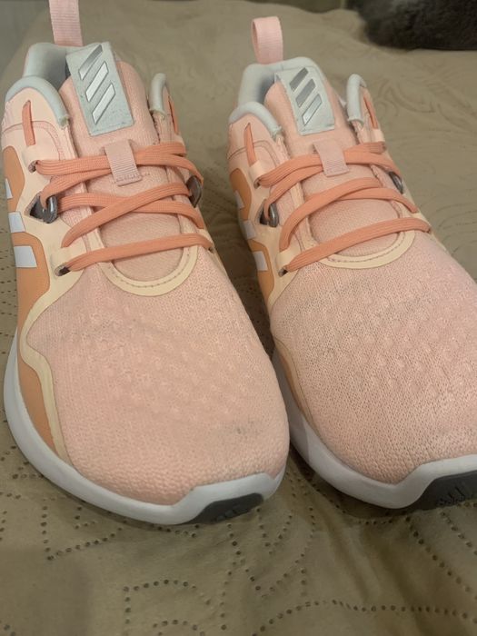 Кросовки adidas бу в хорошем состоянии