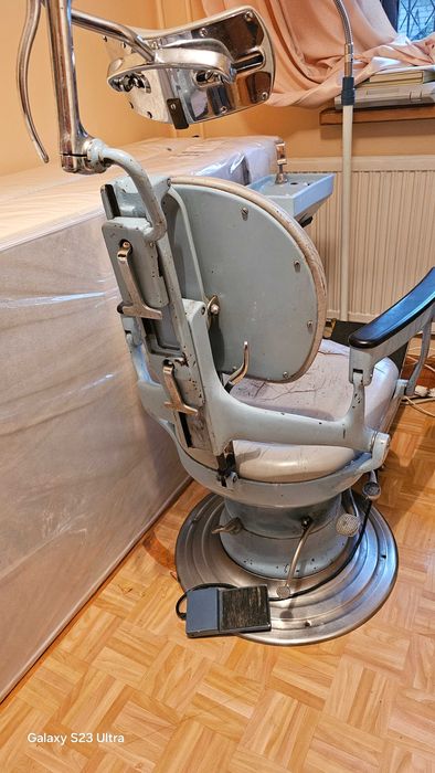 Fotel dentystyczny -UNRA