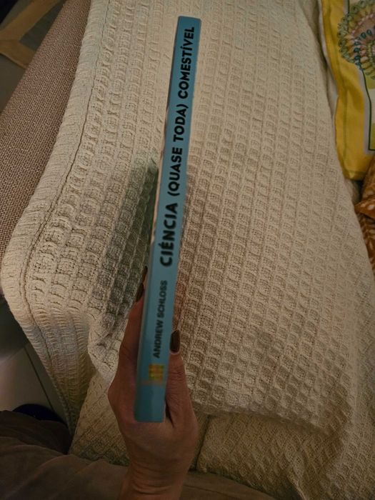 Livro: Ciência (quase toda) Comestível (Andrew Schloss)