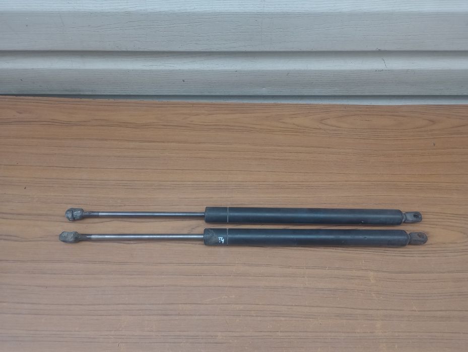 Амортизатори багажника капота Газові упори