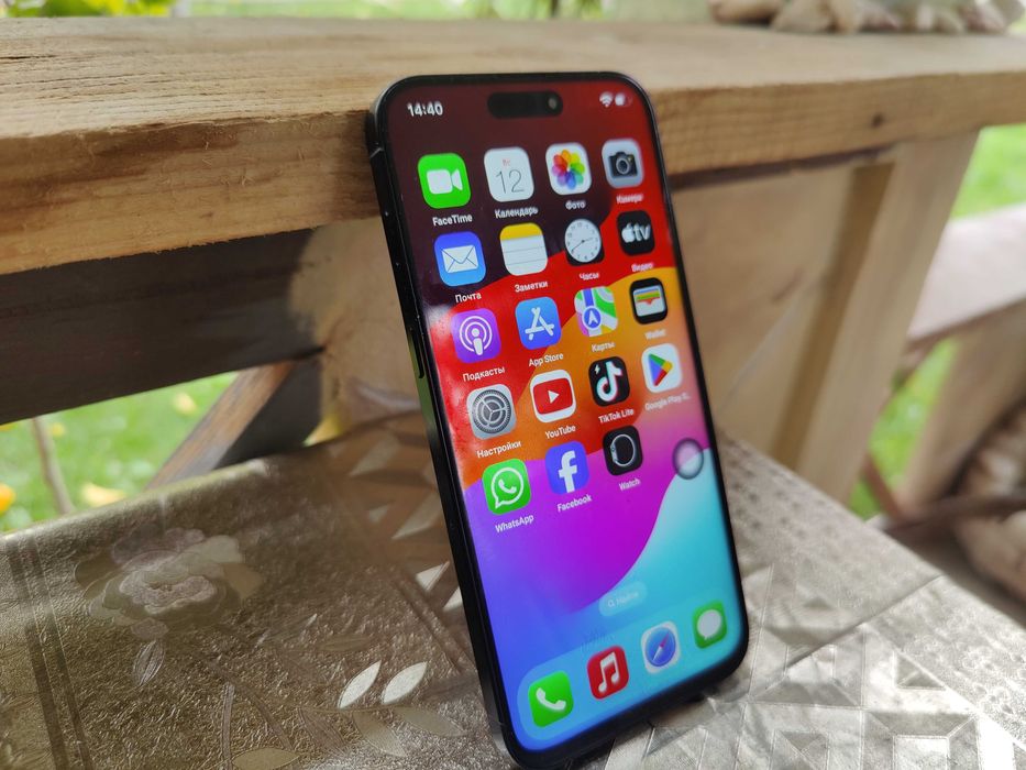 Продам Iphon 15-Promax