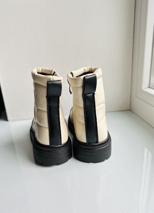 Черевики демісезонні для дівчинки 26 розмір