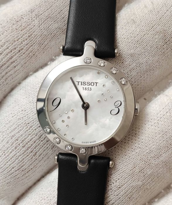 Жіночий годинник Tissot T-Wave T02.1.285.82 Swiss made