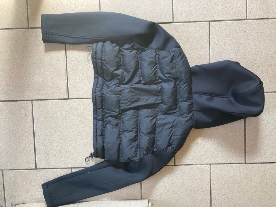 Zara р XS укороченная куртка-худи с пуховой (puffer) вставкой