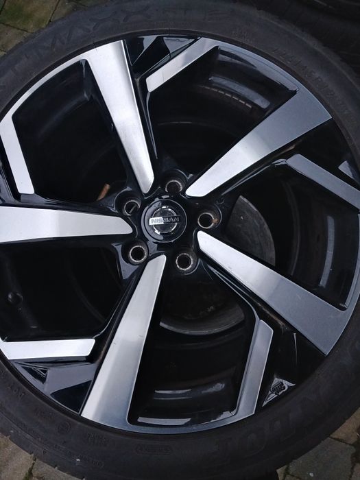 Продам титани на нісан r19