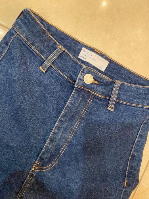 Джинсы Bershka 34 рр