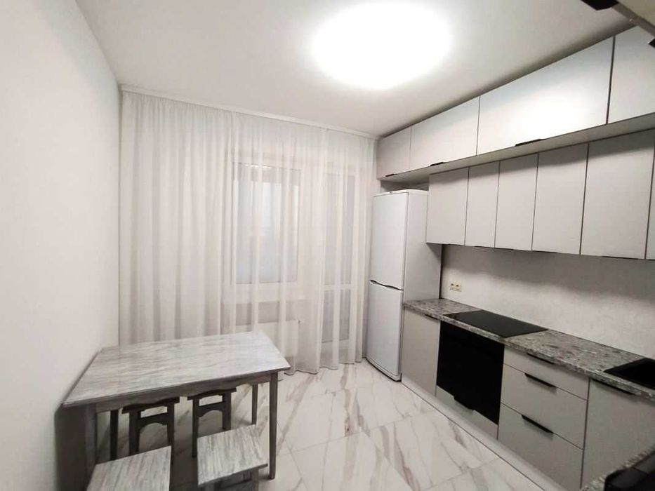 Apartment in Kyiv - More