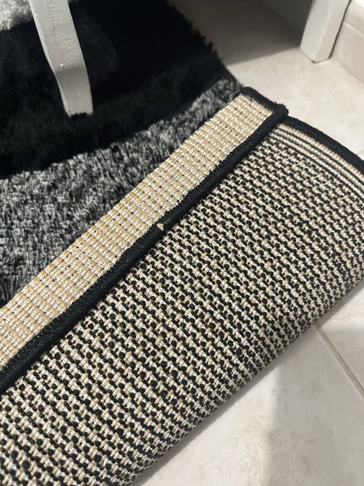 Tapete preto e cinzento para sala