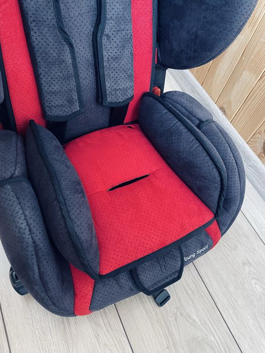 Продам дитяче автокрісло RECARO