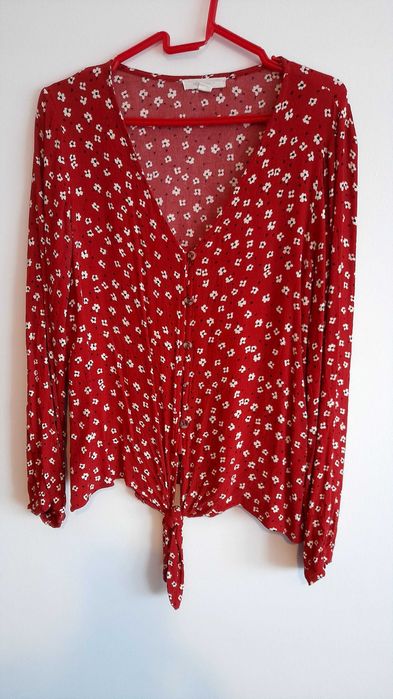 Varias,blusas em bom estado