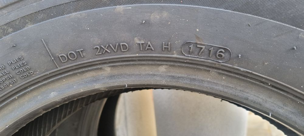 Pneus 205 75 R16 C