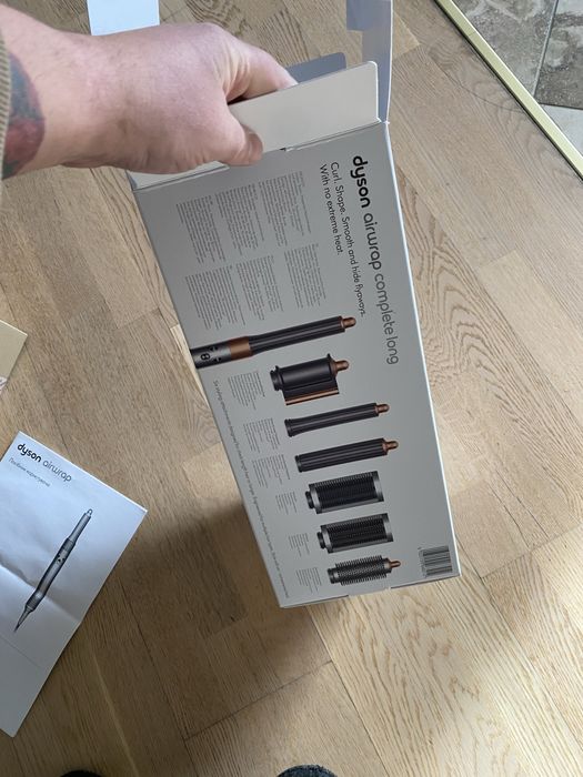 Оригінальна коробка Dyson