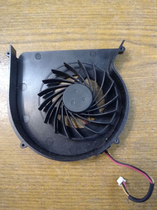 Кулер на ноутбук