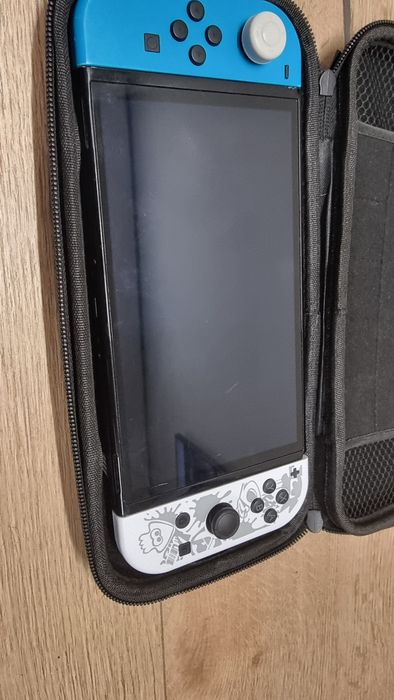Nintendo switch oled 256gb  k€fir
