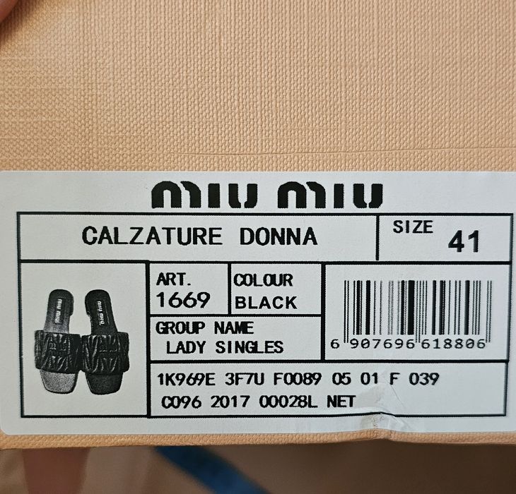 Нові. Новые шлепки .Новые. 40. Стелька 25,5 см.