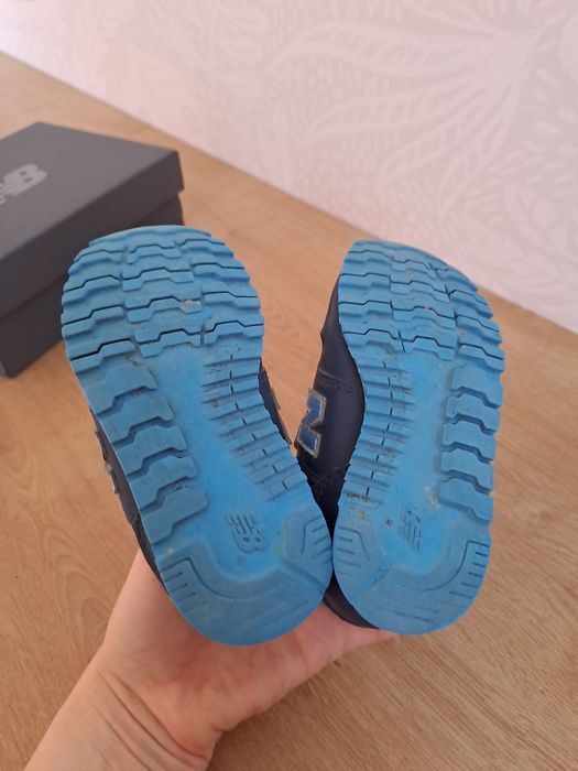 25 r. Adidasy chłopięce New Balance