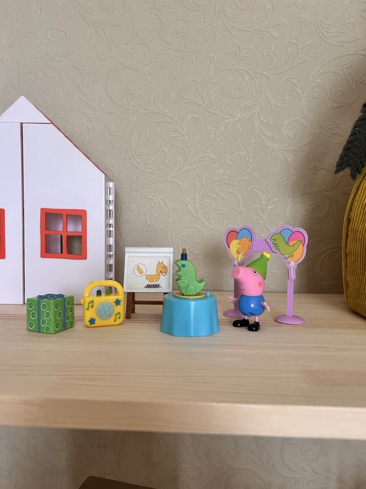 Свинка Пеппа день народження Джорж